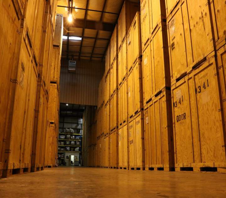 Location de garde-meubles sécurisés près de Lyon